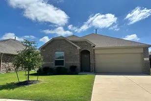 1008 Chip St, Little Elm, TX 75068 - Photo 2