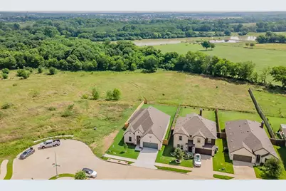 160 Rockin River Drive, Fort Worth, TX 76120 - Photo 40