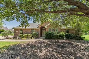 4035 Palomino Dr, Benbrook, TX 76116 - Photo 1