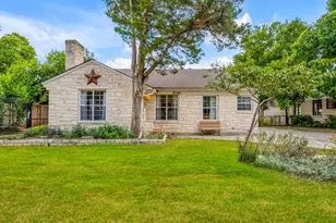 2240 Lawndale Dr, Dallas, TX 75211 - Photo 2