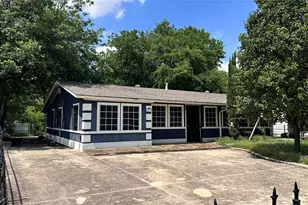 141 W Brownlee Ave, Dallas, TX 75224 - Photo 2
