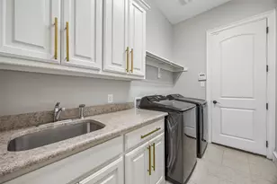134 Santa Rosa Way, Irving, TX 75062 - Photo 12