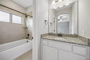 134 Santa Rosa Way, Irving, TX 75062 - Photo 22