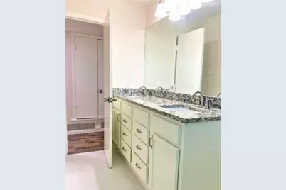 2536 Rutherford, Irving, TX 75062 - Photo 2