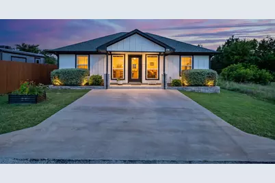 2308 Centaurus Way, Granbury, TX 76048 - Photo 2
