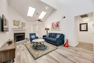 5750 Phoenix Dr, Dallas, TX 75231 - Photo 2