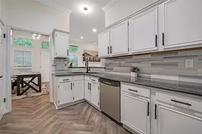 2301 Bennington Drive, Arlington, TX 76018 - Photo 8