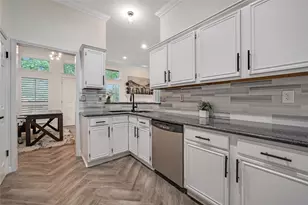 2301 Bennington Dr, Arlington, TX 76018 - Photo 8