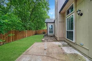 2301 Bennington Dr, Arlington, TX 76018 - Photo 26