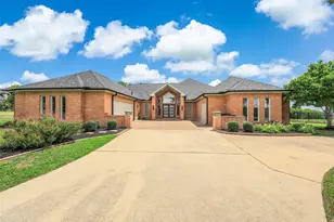 7349 Golf Club Dr, Fort Worth, TX 76179 - Photo 4