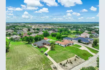 7349 Golf Club Drive, Fort Worth, TX 76179 - Photo 10