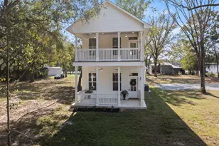 655 N Soda St, Jefferson, TX 75657 - Photo 1
