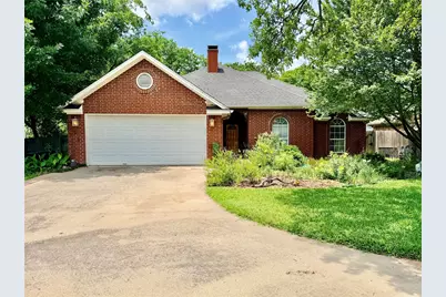 2121 Preston Place, Denton, TX 76209 - Photo 2