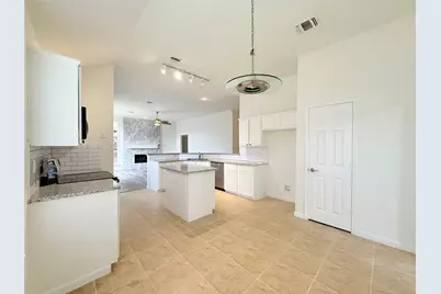 7960 Salmon Run Way, Fort Worth, TX 76137 - Photo 14
