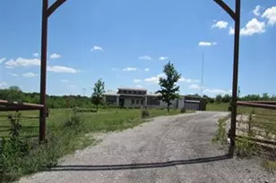 1264 Ballard Rd, Van Alstyne, TX 75495 - Photo 2
