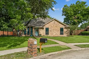 1907 Lansdown Ct, Carrollton, TX 75010 - Photo 1