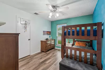 1907 Lansdown Court, Carrollton, TX 75010 - Photo 16
