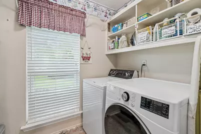 1907 Lansdown Court, Carrollton, TX 75010 - Photo 20