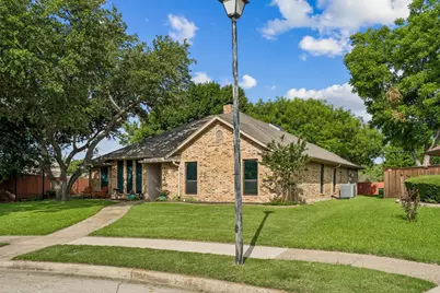 1907 Lansdown Court, Carrollton, TX 75010 - Photo 2