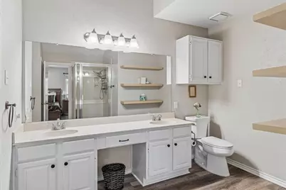 1907 Lansdown Court, Carrollton, TX 75010 - Photo 14