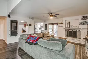 2909 Clover Valley Dr, Garland, TX 75043 - Photo 12