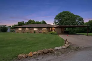 1802 Long Creek Ct, Granbury, TX 76049 - Photo 38
