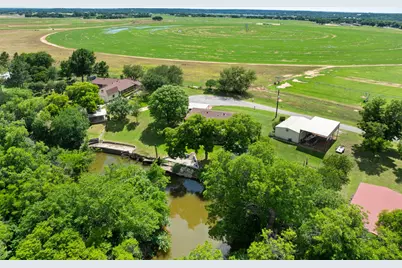 1802 Long Creek Court, Granbury, TX 76049 - Photo 32