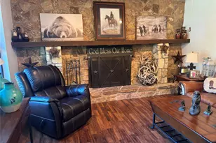 1802 Long Creek Ct, Granbury, TX 76049 - Photo 8