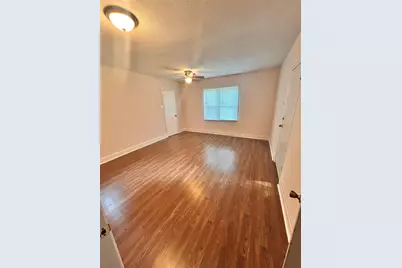 1038 E Maddox Avenue, Fort Worth, TX 76104 - Photo 10