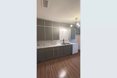 1038 E Maddox Avenue, Fort Worth, TX 76104 - Photo 6