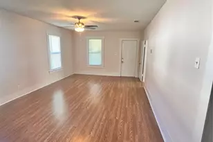1038 E Maddox Ave, Fort Worth, TX 76104 - Photo 8