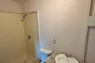 1038 E Maddox Ave, Fort Worth, TX 76104 - Photo 10