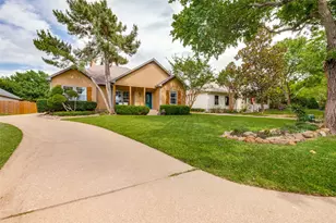 514 N 1st St, Midlothian, TX 76065 - Photo 2