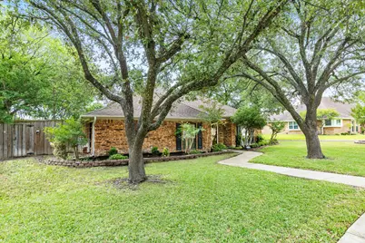 1222 Stonewall Street, Garland, TX 75043 - Photo 2