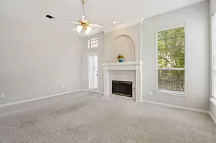 4620 Dusk Meadow Dr, Carrollton, TX 75010 - Photo 10