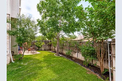 4620 Dusk Meadow Drive, Carrollton, TX 75010 - Photo 2