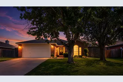 4905 Fox Ridge Lane, McKinney, TX 75071 - Photo 2