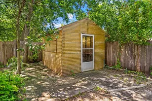 708 Topeka Dr, Woodway, TX 76712 - Photo 18