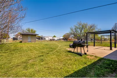 501 Sunrise Drive, Waxahachie, TX 75165 - Photo 12