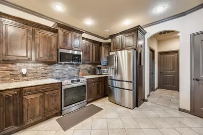 1132 Chartres Street, Oak Ridge, TX 75142 - Photo 8