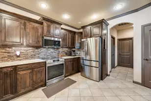 1132 Chartres St, Oak Ridge, TX 75142 - Photo 8