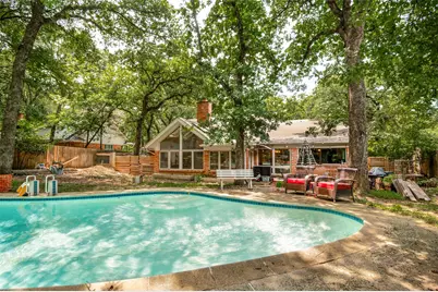 805 Live Oak Lane, Arlington, TX 76012 - Photo 12