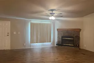 1025 Ira Ward Ln, Gainesville, TX 76240 - Photo 2