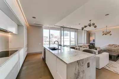 2408 Victory Park Lane #939, Dallas, TX 75219 - Photo 16