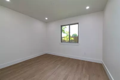 112 Village Drive, Lewisville, TX 75067 - Photo 22