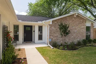 112 Village Dr, Lewisville, TX 75067 - Photo 4