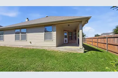 15513 Landing Creek Lane, Fort Worth, TX 76262 - Photo 14