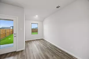804 Hillcrest Blvd, Princeton, TX 75407 - Photo 10