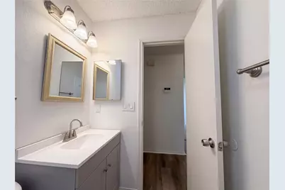 6304 Big Springs Drive, Arlington, TX 76001 - Photo 16
