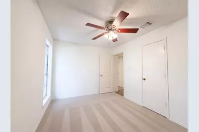 6304 Big Springs Drive, Arlington, TX 76001 - Photo 12